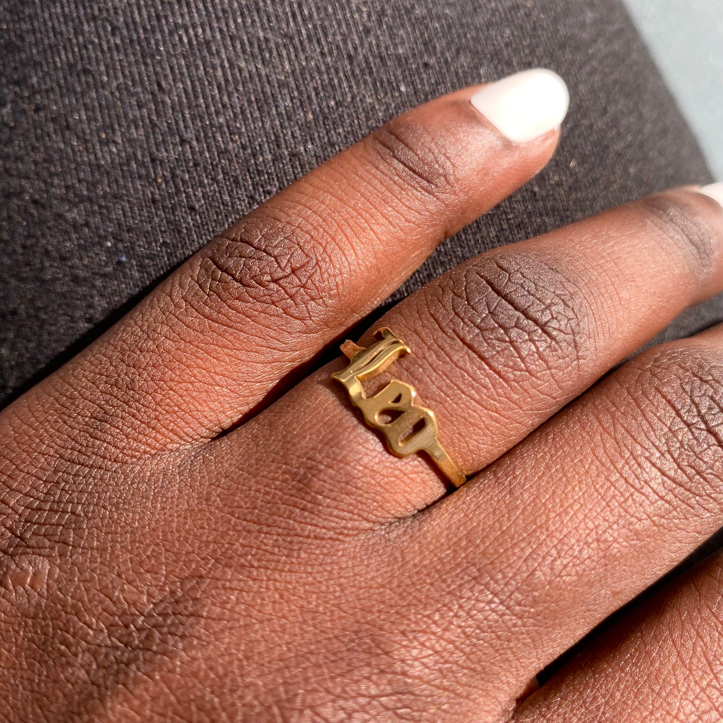 Leo Ring